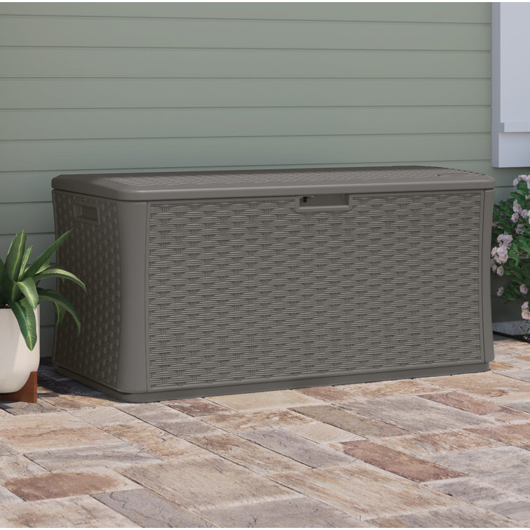 Suncast 134 Gallons Gallon Water Resistant Resin Lockable Deck Box in